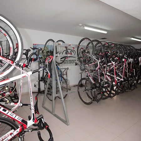 Pabisa Chico (adults Only) 4*