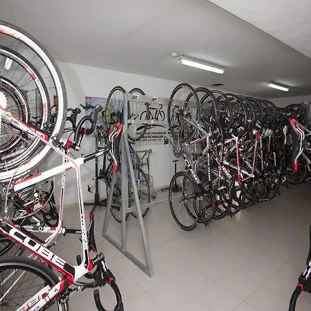 Pabisa Chico (adults Only) 4*